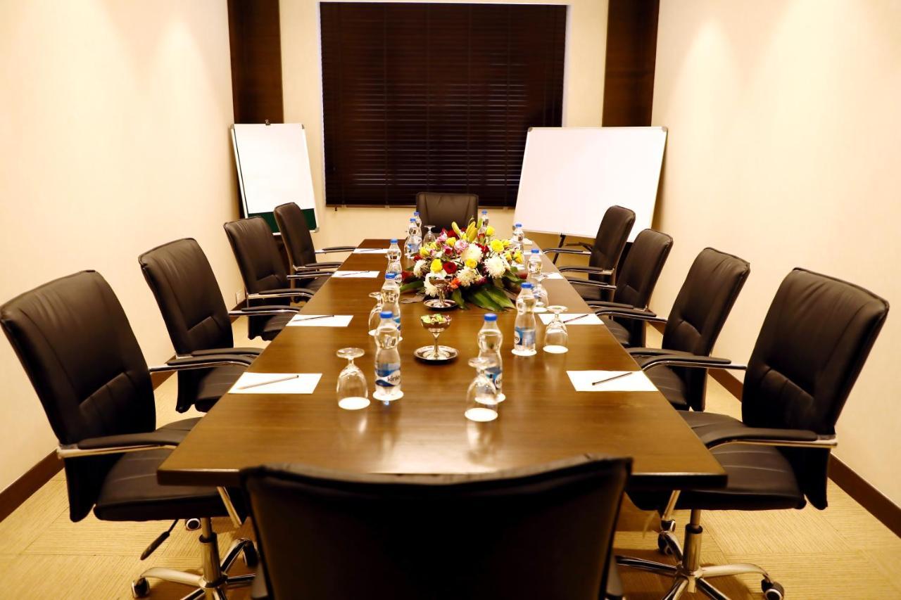 Yn Hotels Bengaluru Kültér fotó
