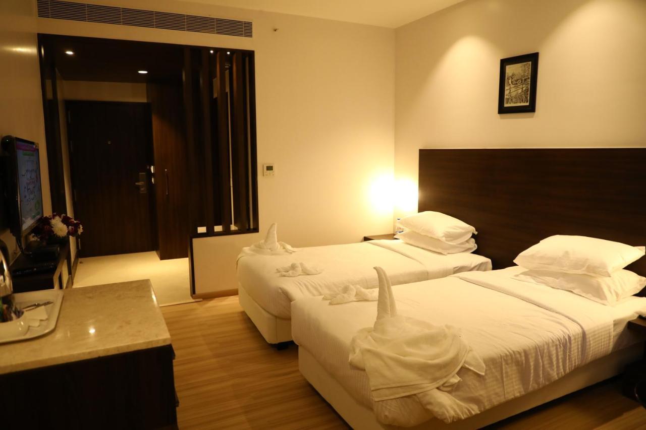 Yn Hotels Bengaluru Kültér fotó